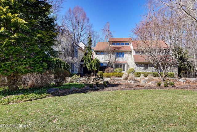 9 Sherwood Court, Holmdel, NJ 07733