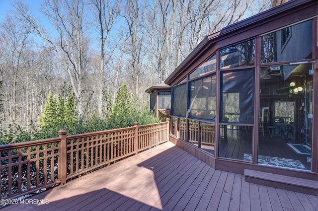 9 Sherwood Court, Holmdel, NJ 07733