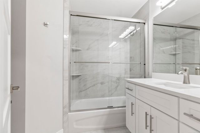 45573 Gable Drive, Macomb, MI 48088