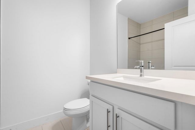 4455 E Aqua Bella Lane, Dania Beach, FL 33312
