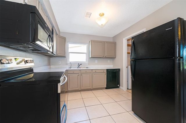 3024 SUTTON DRIVE, Orlando, FL 32810