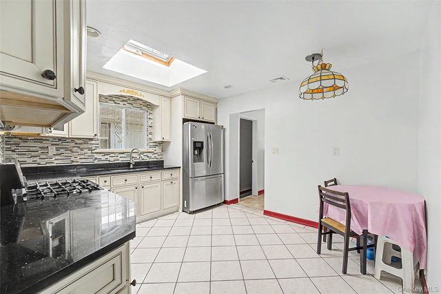 262-27 57th Avenue, Little Neck, NY 11362