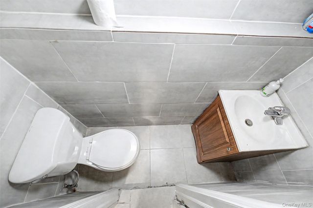 262-27 57th Avenue, Little Neck, NY 11362