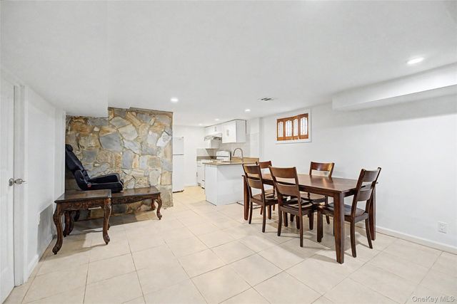 262-27 57th Avenue, Little Neck, NY 11362