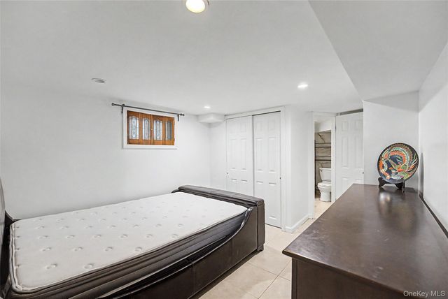 262-27 57th Avenue, Little Neck, NY 11362