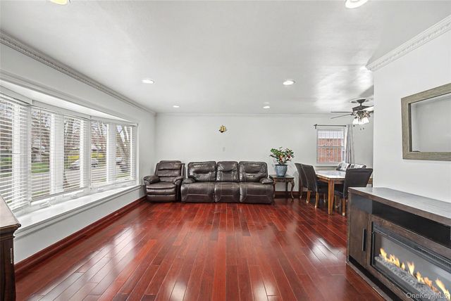 262-27 57th Avenue, Little Neck, NY 11362