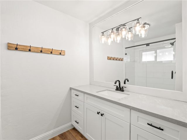 9321 E Bullard, Clovis, CA 93619