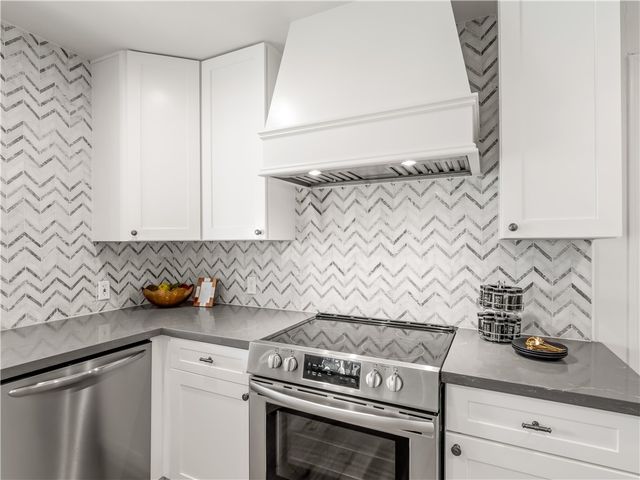 9321 E Bullard, Clovis, CA 93619