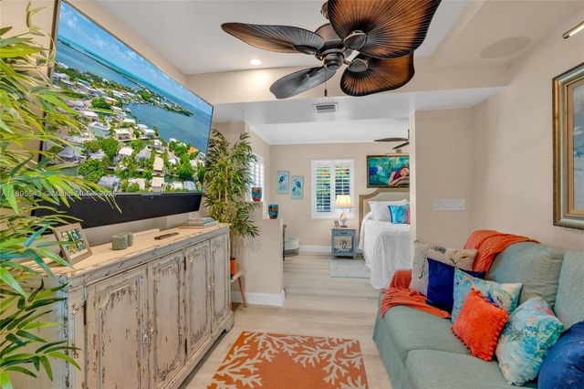 129 Pirates Dr, Key Largo, FL 33037