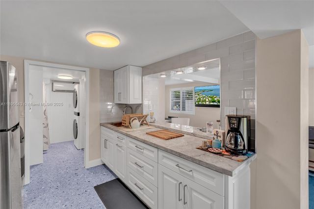 129 Pirates Dr, Key Largo, FL 33037