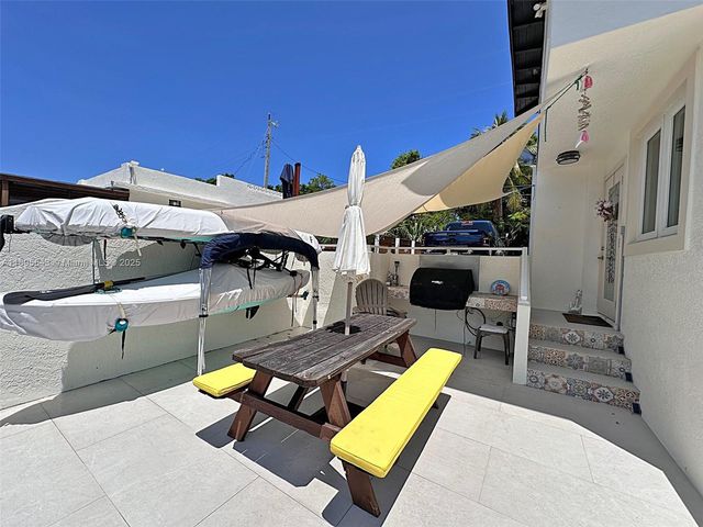 129 Pirates Dr, Key Largo, FL 33037