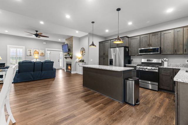 4238 Old Manchester Hwy, Tullahoma, TN 37388