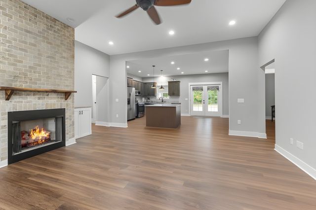 4238 Old Manchester Hwy, Tullahoma, TN 37388