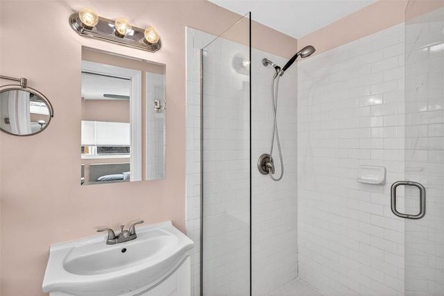 515 BROXBURN AVENUE, Temple Terrace, FL 33617