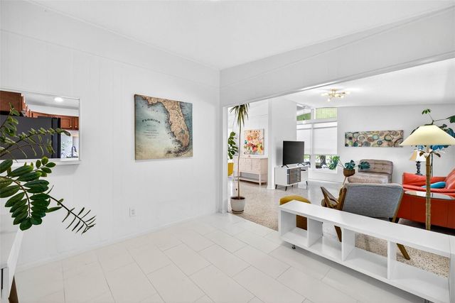 515 BROXBURN AVENUE, Temple Terrace, FL 33617