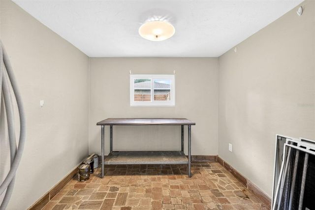 515 BROXBURN AVENUE, Temple Terrace, FL 33617