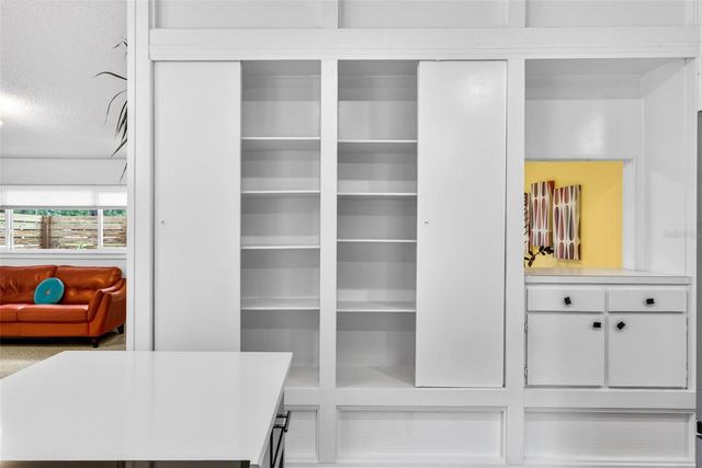 515 BROXBURN AVENUE, Temple Terrace, FL 33617