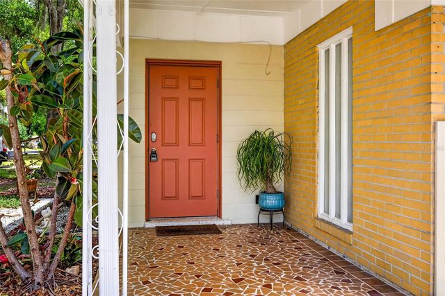 515 BROXBURN AVENUE, Temple Terrace, FL 33617