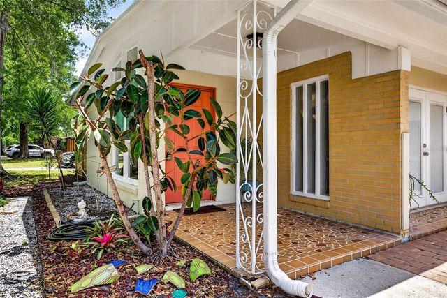 515 BROXBURN AVENUE, Temple Terrace, FL 33617