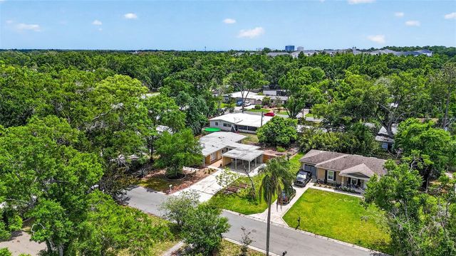 515 BROXBURN AVENUE, Temple Terrace, FL 33617