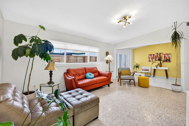 515 BROXBURN AVENUE, Temple Terrace, FL 33617