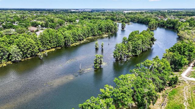 515 BROXBURN AVENUE, Temple Terrace, FL 33617