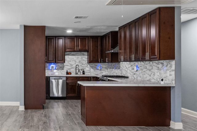 3853 Rosedale Street, Houston, TX 77004