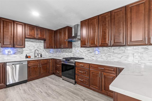 3853 Rosedale Street, Houston, TX 77004