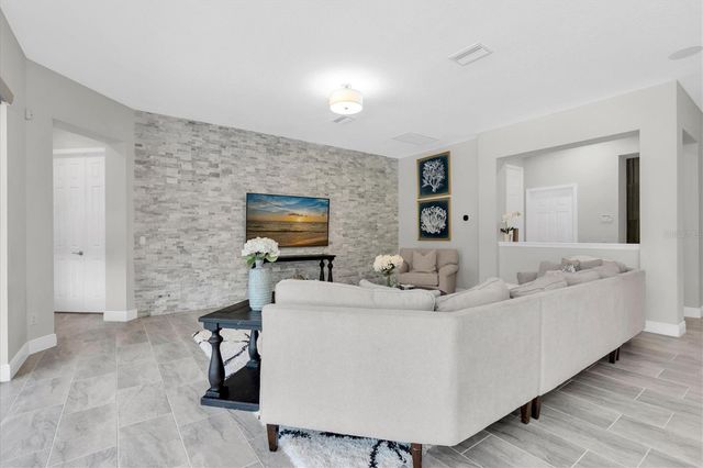 5042 NIGHT STAR TRAIL, Odessa, FL 33556