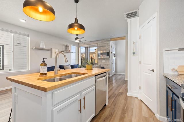 9331 Garnett Way A, Arvada, CO 80007