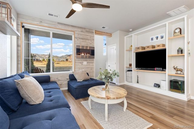 9331 Garnett Way A, Arvada, CO 80007