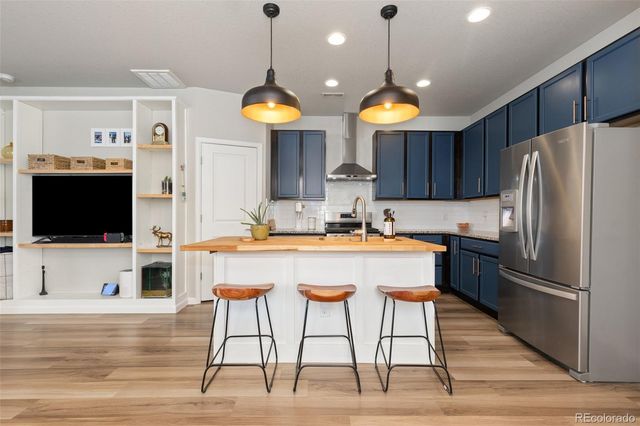 9331 Garnett Way A, Arvada, CO 80007