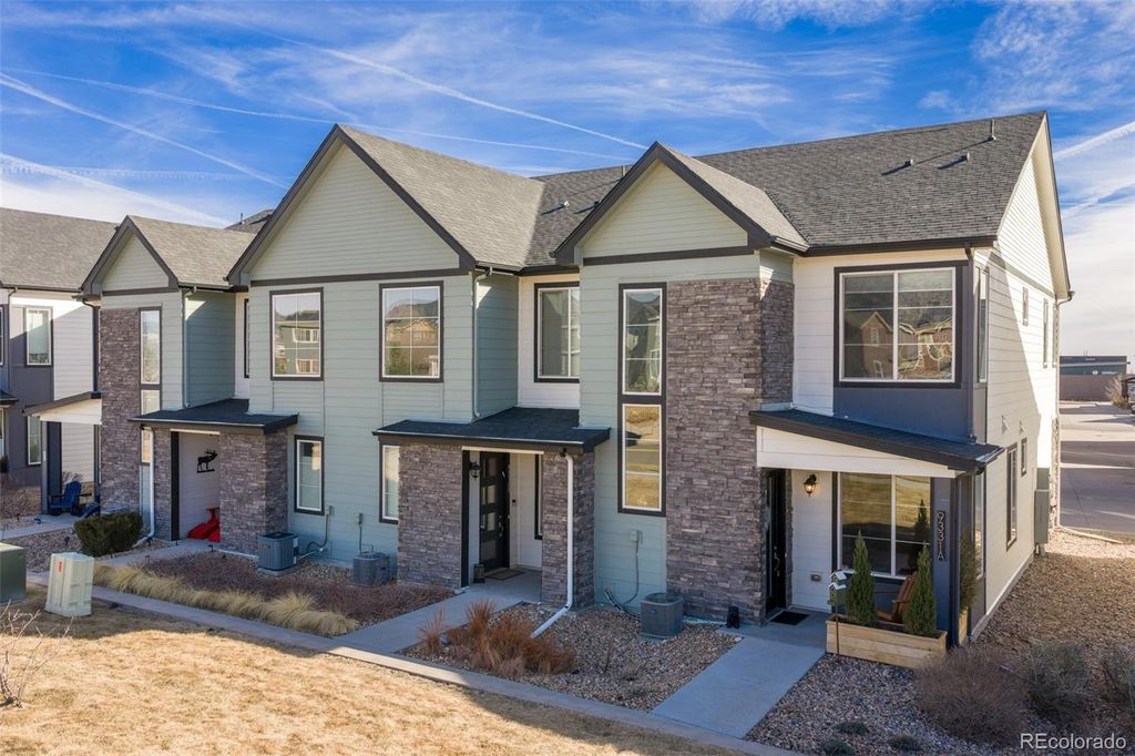 9331 Garnett Way A, Arvada, CO 80007