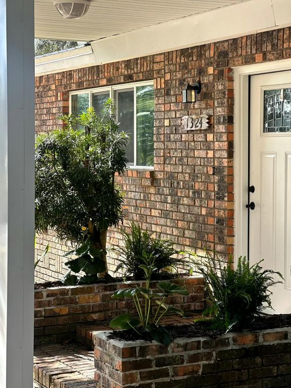 1324 Blueberry Lane, Fort Walton Beach, FL 32547