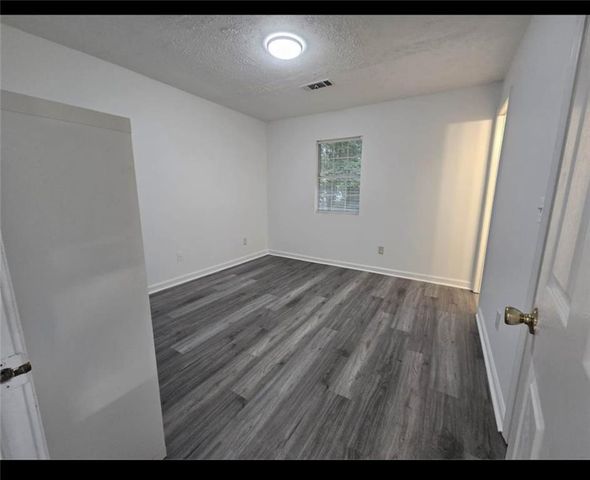 4931 Sugar Creek Drive, Sugar Hill, GA 30518