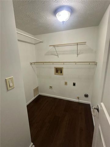 4931 Sugar Creek Drive, Sugar Hill, GA 30518