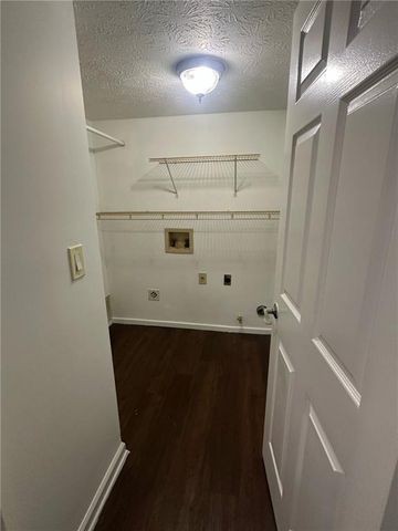 4931 Sugar Creek Drive, Sugar Hill, GA 30518