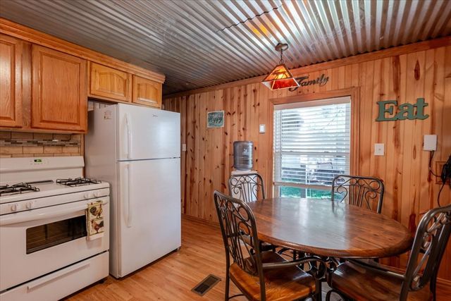 2334 Sanbar Road 71, Possum Kingdom Lake, TX 76449