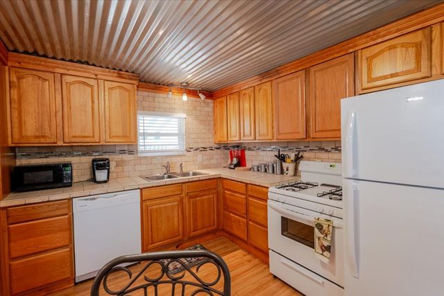 2334 Sanbar Road 71, Possum Kingdom Lake, TX 76449