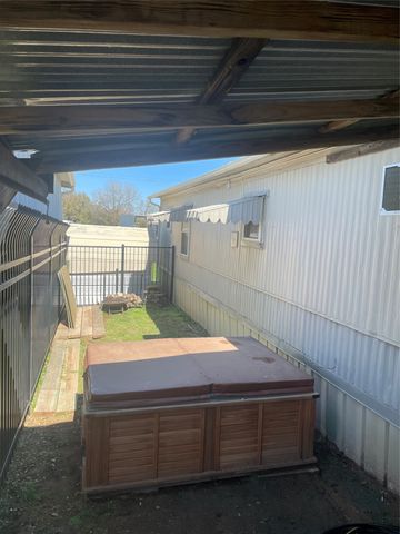 2334 Sanbar Road 71, Possum Kingdom Lake, TX 76449