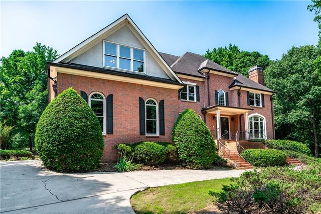 2115 Tee Drive, Braselton, GA 30517