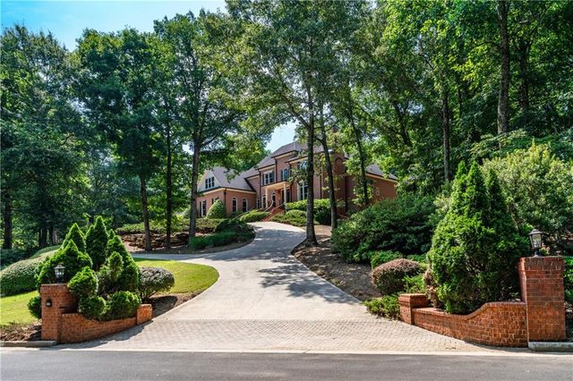 2115 Tee Drive, Braselton, GA 30517