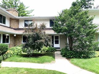 527 Walnut Grove Drive, Madison, WI 53717