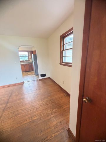 571 Temple Hill Road, New Windsor, NY 12553