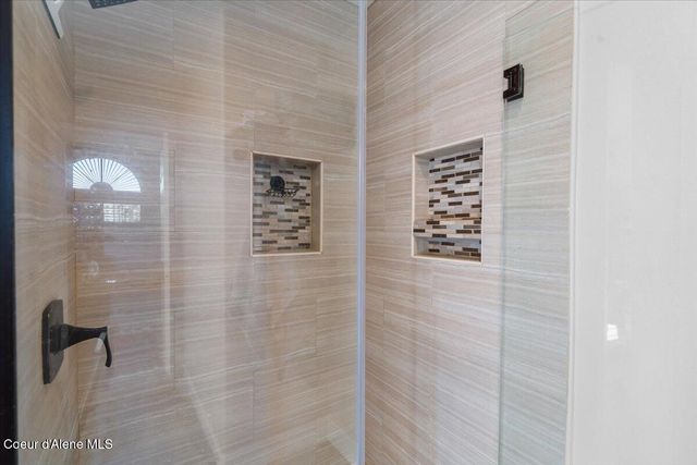 2918 E Point Hayden DR, Hayden, ID 83835