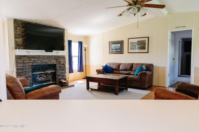 320 Hubs Rec Road, Belhaven, NC 27810