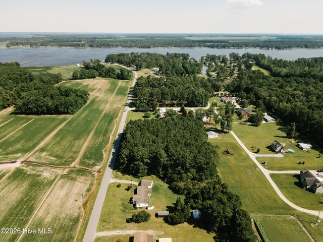320 Hubs Rec Road, Belhaven, NC 27810