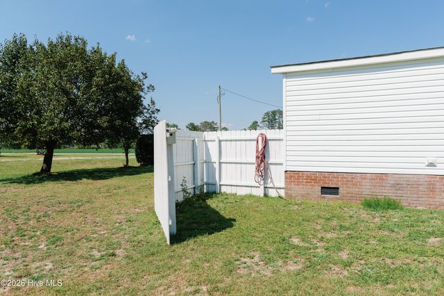 320 Hubs Rec Road, Belhaven, NC 27810