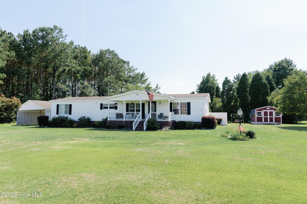 320 Hubs Rec Road, Belhaven, NC 27810