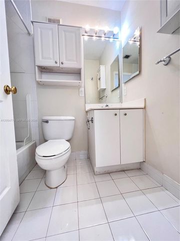 5707 NW 114th Court 107, Doral, FL 33178